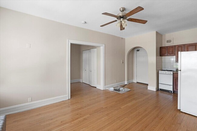 1145 W Morse Ave Unit 102