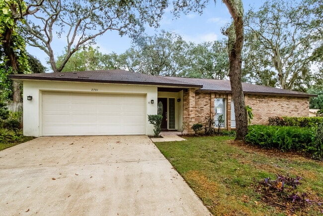 Building Photo - 2701 Kinnon Dr Rental