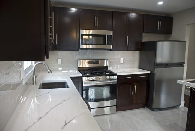 Photo - 519 Jackson Ave Unit #2