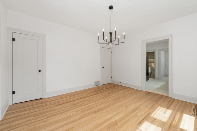 Photo - 156 S Estelle St