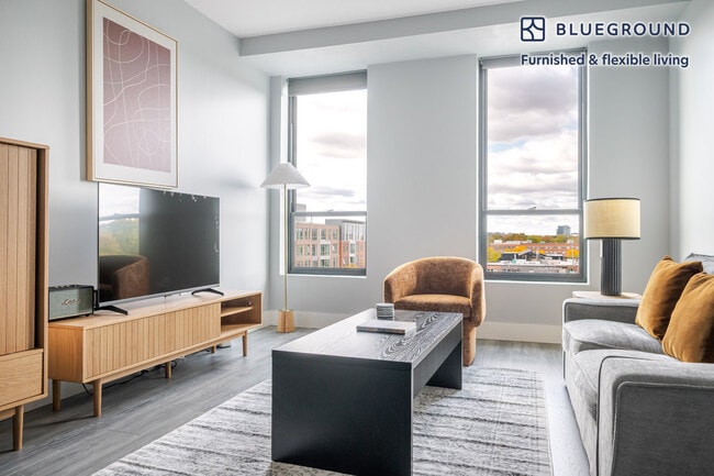 Photo - 365 Western Ave Unidad FL5-ID1280