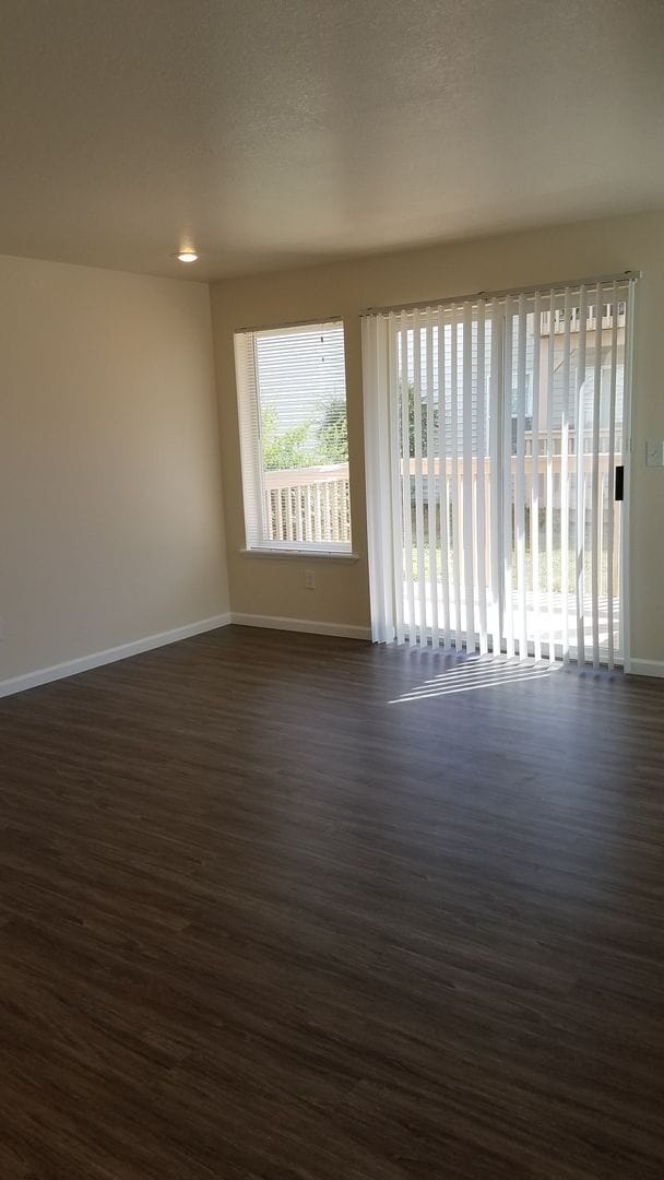 Photo - 5680 Eagle Pkwy Unit #2