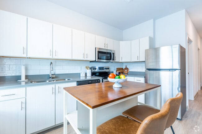 Estudio - Metropolis Apartments