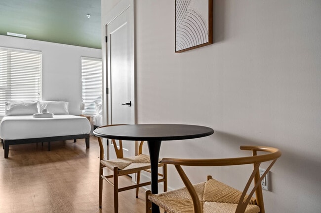 Photo - 2609 W Nassau St Unit ID1312503P