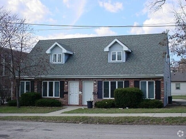 Building Photo - Dawes, 201/203 Unit Dawes, 201 Rental