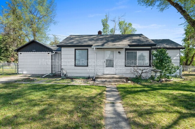 Building Photo - 18420 E Bow Ave