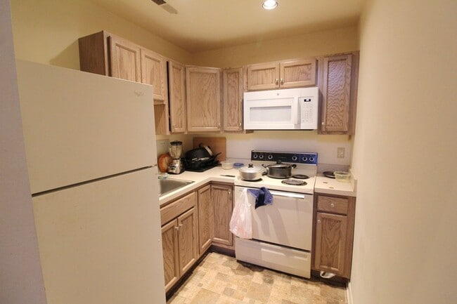 Photo - 1466 Bradley Dr