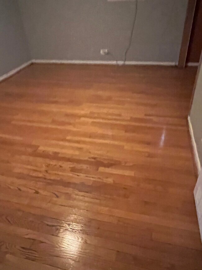 Photo - 8933 Ewing Ave Unit G