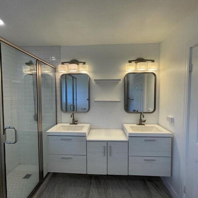 Building Photo - 45-553 Ualani Pl Unit A