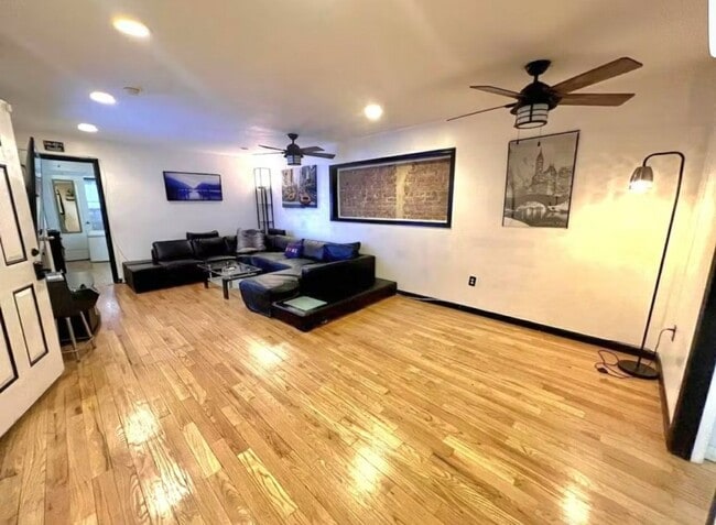 Photo - 763 Jefferson Ave