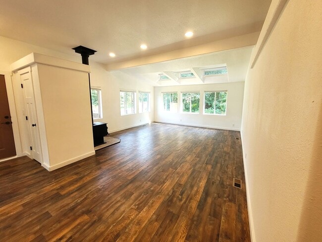 Photo - Country Home in secluded Mosquito Lake Rd Location