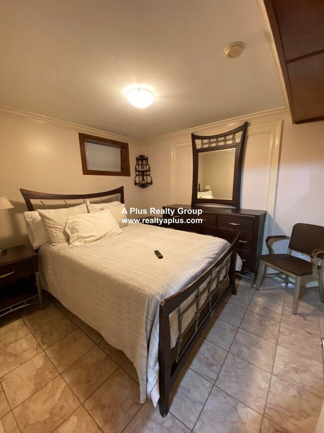 Photo - 15 Chilcott Pl Unit B1