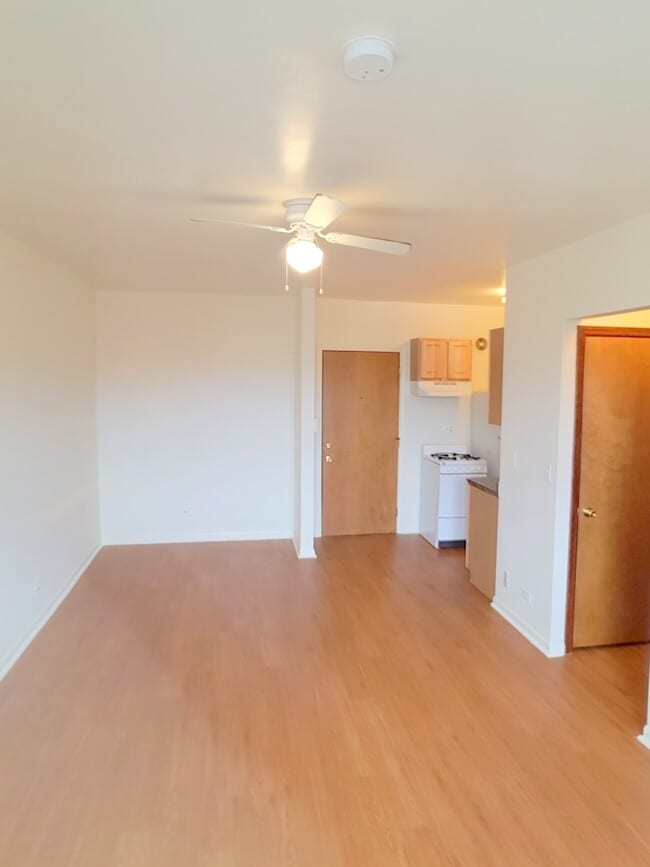 Photo - 4031 N Kenmore Ave Unit 412