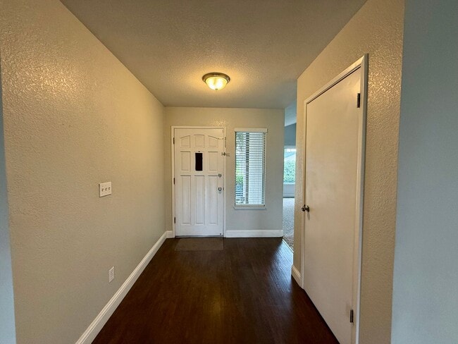 Photo - Single story home with vaulted ceilings!