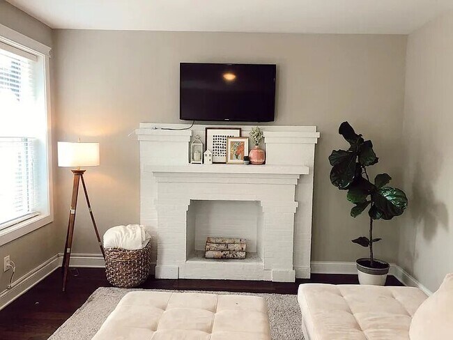 708 W Grace St Unit 3