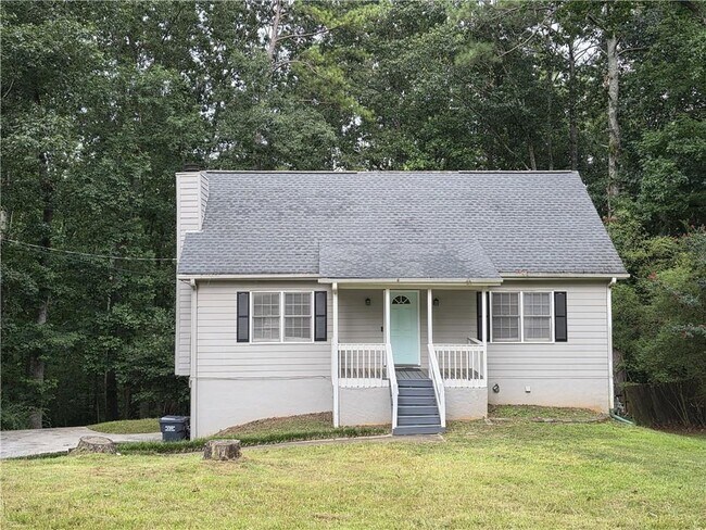 Building Photo - 3973 Woodland Cir SE Rental