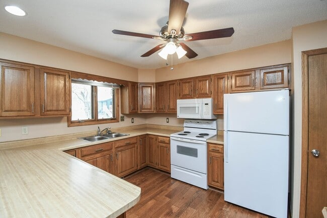 Photo - 2213 S Wellington Ave