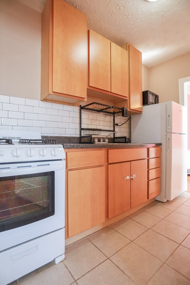 Building Photo - 4141 N Keystone Ave Unit #401