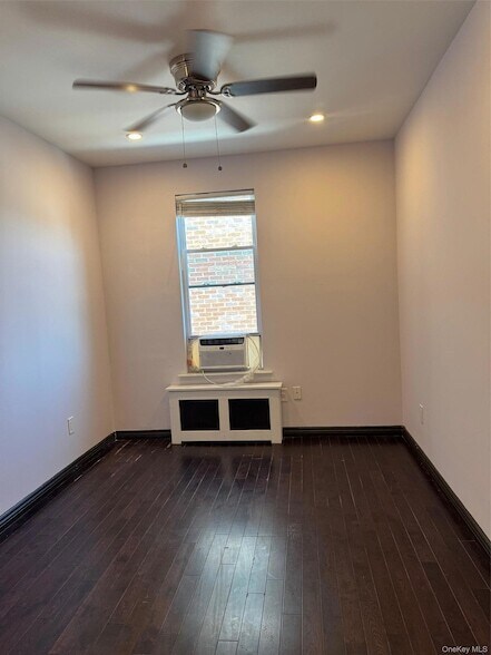 73-05 Metropolitan Ave