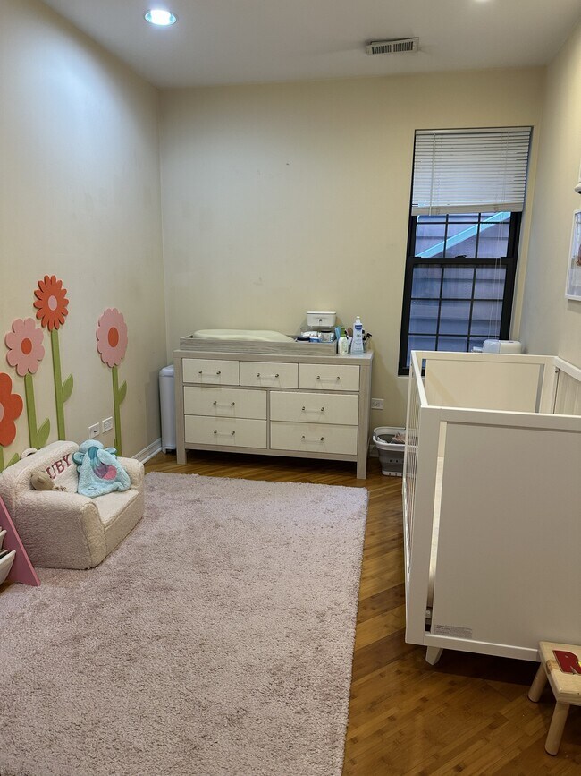 1522 W Superior St Unit 3