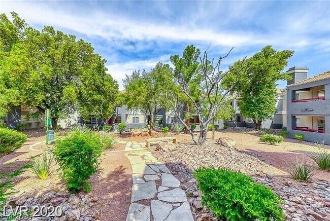 Photo - 8600 W Charleston Blvd Unidad 1161