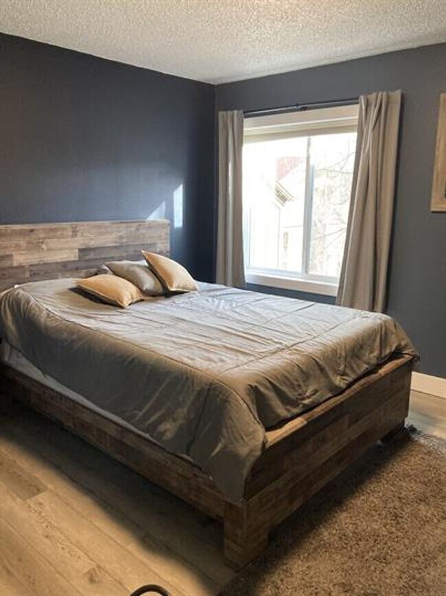 Photo - Washer dryer in unit! Bus route! Top floor!