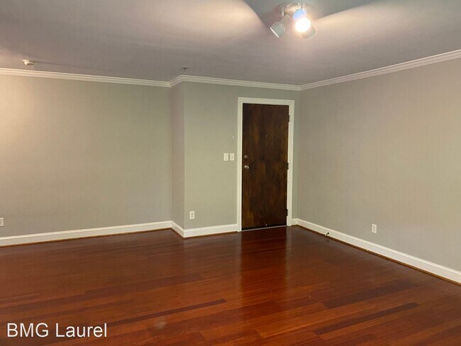 Photo - 1 br, 1 bath House - 19 Post Office Ave Un...