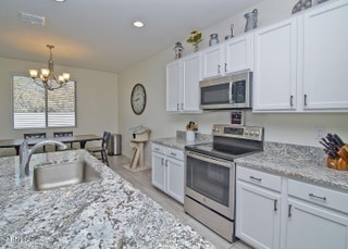 Photo - 2254 E University Dr