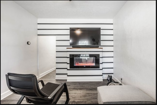 Photo - Newly Remolded Three Bedroom Home Located near 21st Street and Riverside Dr