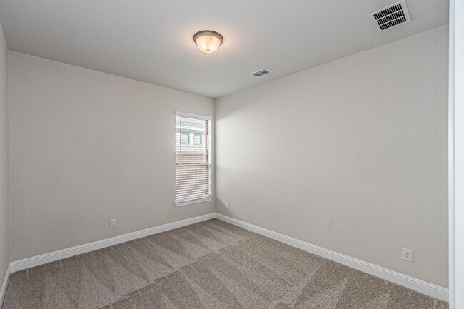 Photo - 3231 Tobias Ln