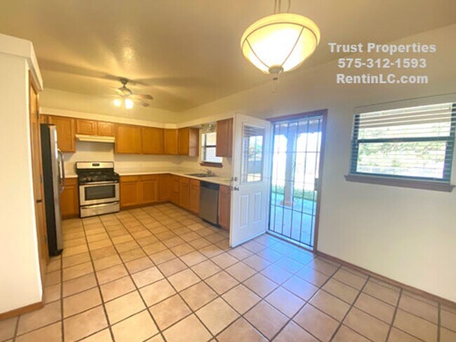 Photo - Spacious 4/3 off Elks Club