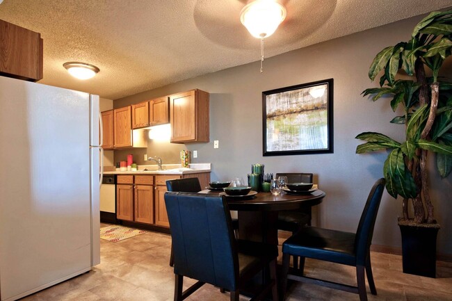 Photo - Huntington Ridge Apartments