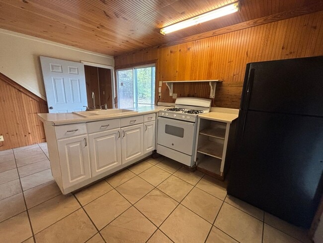 Photo - Near Cross Lake, Huge Lot