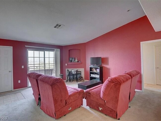 Photo - 4730 E Craig Rd Unit 2083