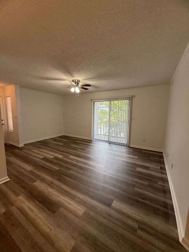 Photo - 3BR/2BA Condo- **$200 off July's rent** Unidad B5