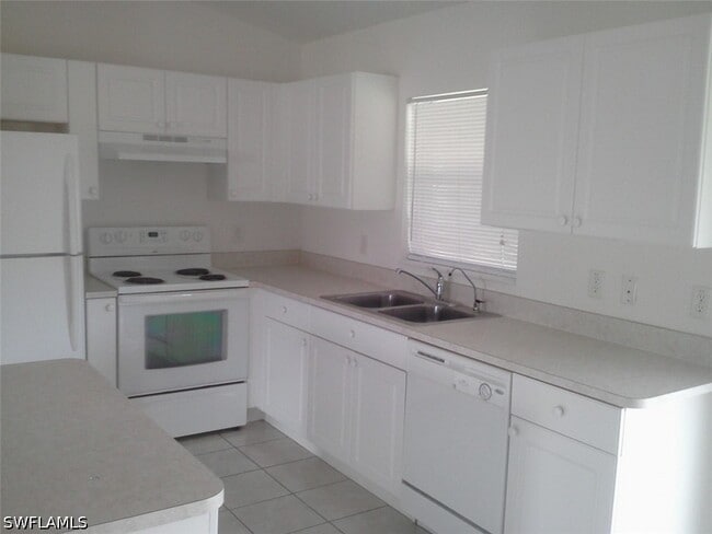Photo - 1407 W 10th St