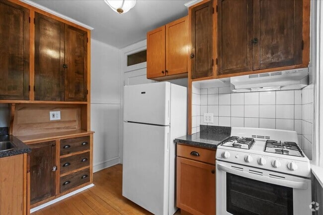 Building Photo - Hermitage Andersonville Apartments Unit 33-1A