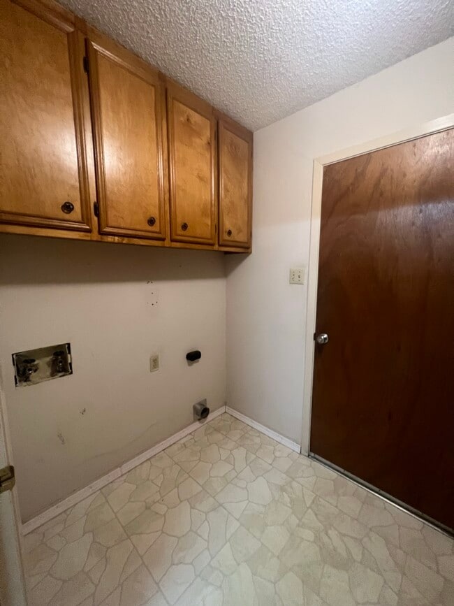Photo - 1364 N Dale Ave