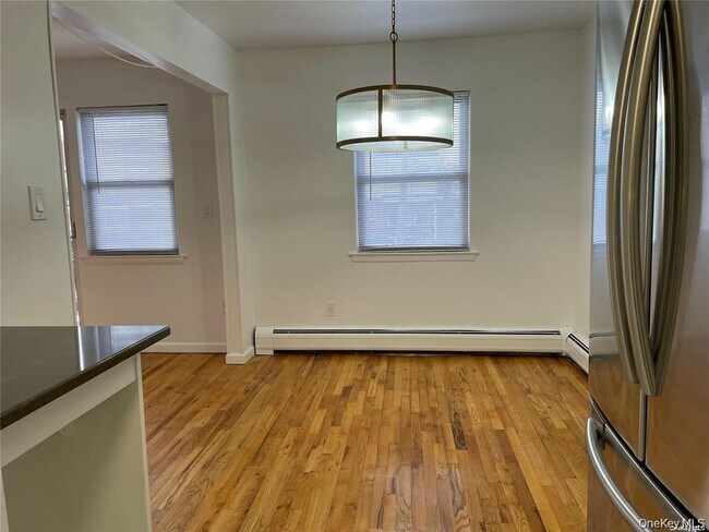 Photo - 43-21 212th St