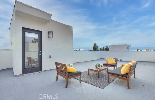 Photo - 11726 Hamlin St