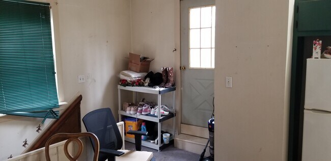 Photo - 1105 Glenfield Rd Unit 3