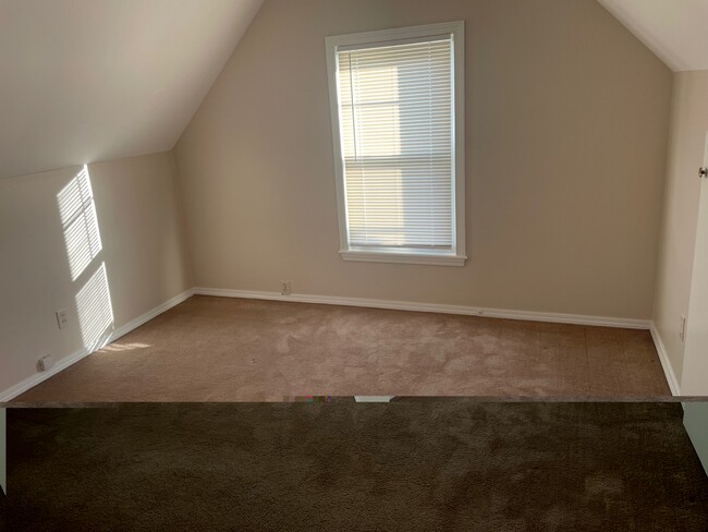 Photo - 1007 Myron Ct