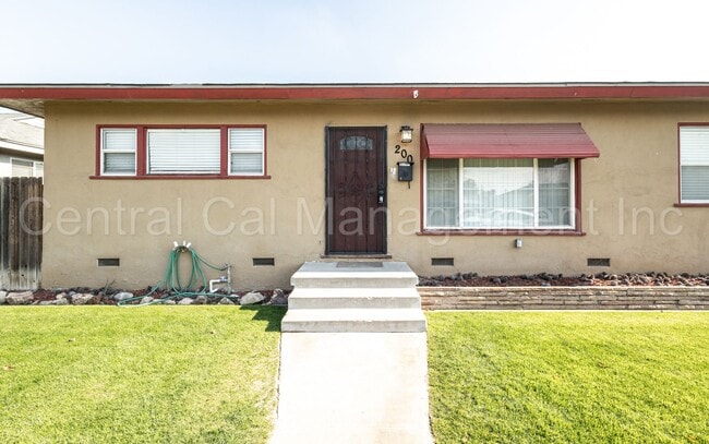 Photo - 3 Bedroom/1 Bath Home - $1850 per month!