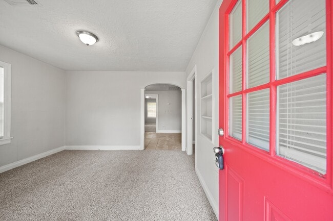 Photo - 811 S Hill St
