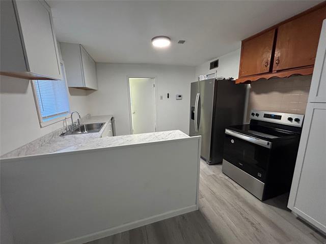 Photo - 617 Forest Ln