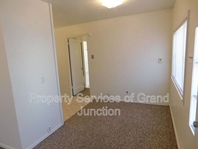 Photo - 957 Belford Ave