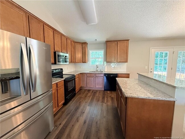 Photo - 455 Crusaders Dr