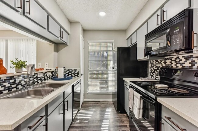 Photo - 2501 Wickersham Ln Unidad 2332