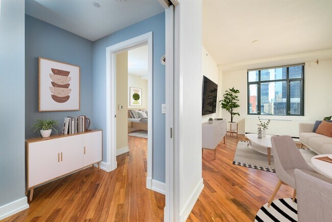 Photo - 105 Greene St