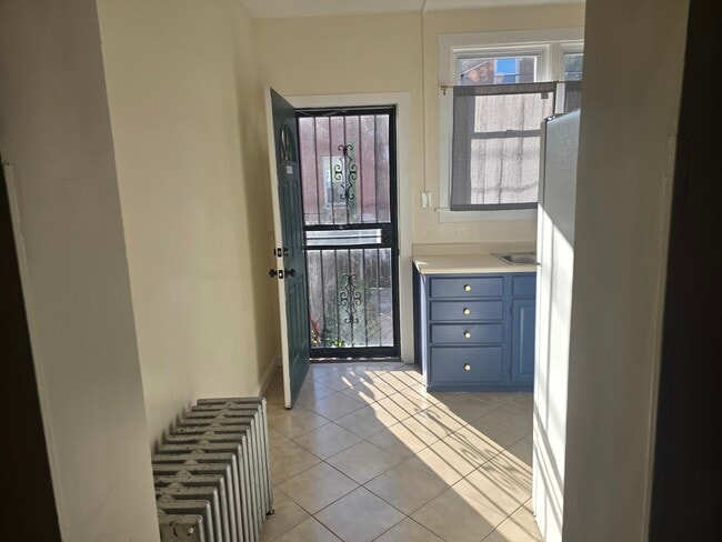 Photo - 11304 S Langley Ave